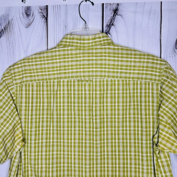 Columbia Omni-Shade Button Down Shirt Mens Sz M Green Plaid Short Sleeve Vented - Picture 6 of 8